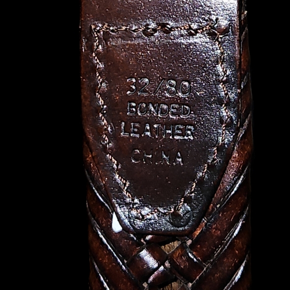 Mens 32/80 Bonded leather belt, dark brown with some red, hardly used! - Picture 3 of 4